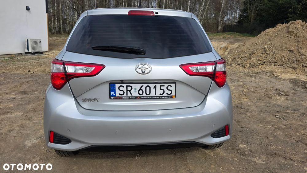 Toyota Yaris 1.5 Active - 9