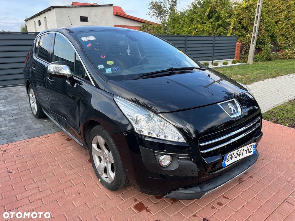 Peugeot 3008 Hybrid4 - 7