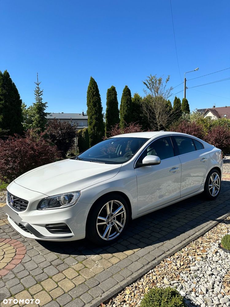 Volvo S60 D4 Drive-E R-Design Kinetic - 4