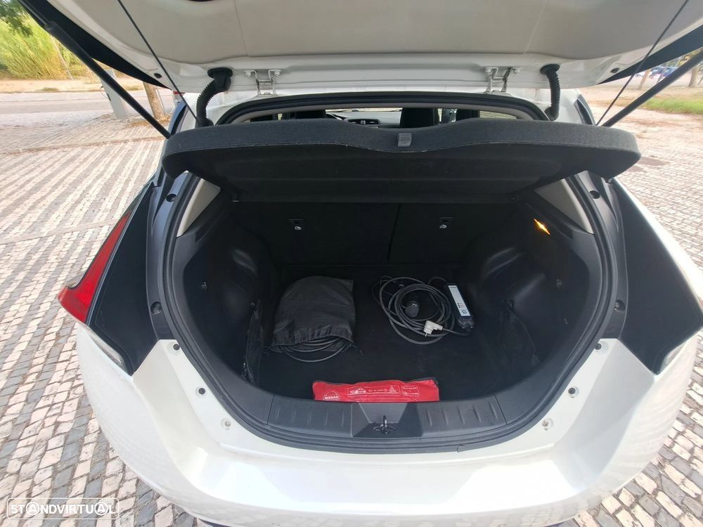 Nissan Leaf 40 kWh 2.ZERO Edition - 27