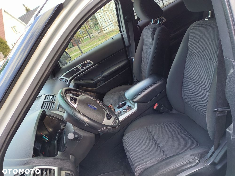 Ford Explorer - 6