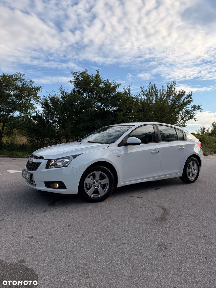 Chevrolet Cruze 1.6 LS - 9