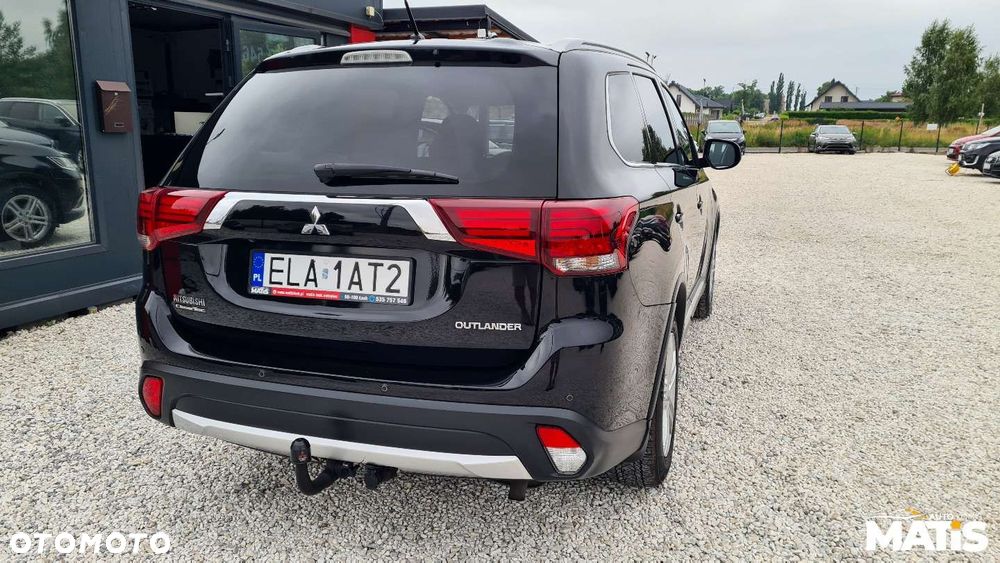 Mitsubishi Outlander - 13