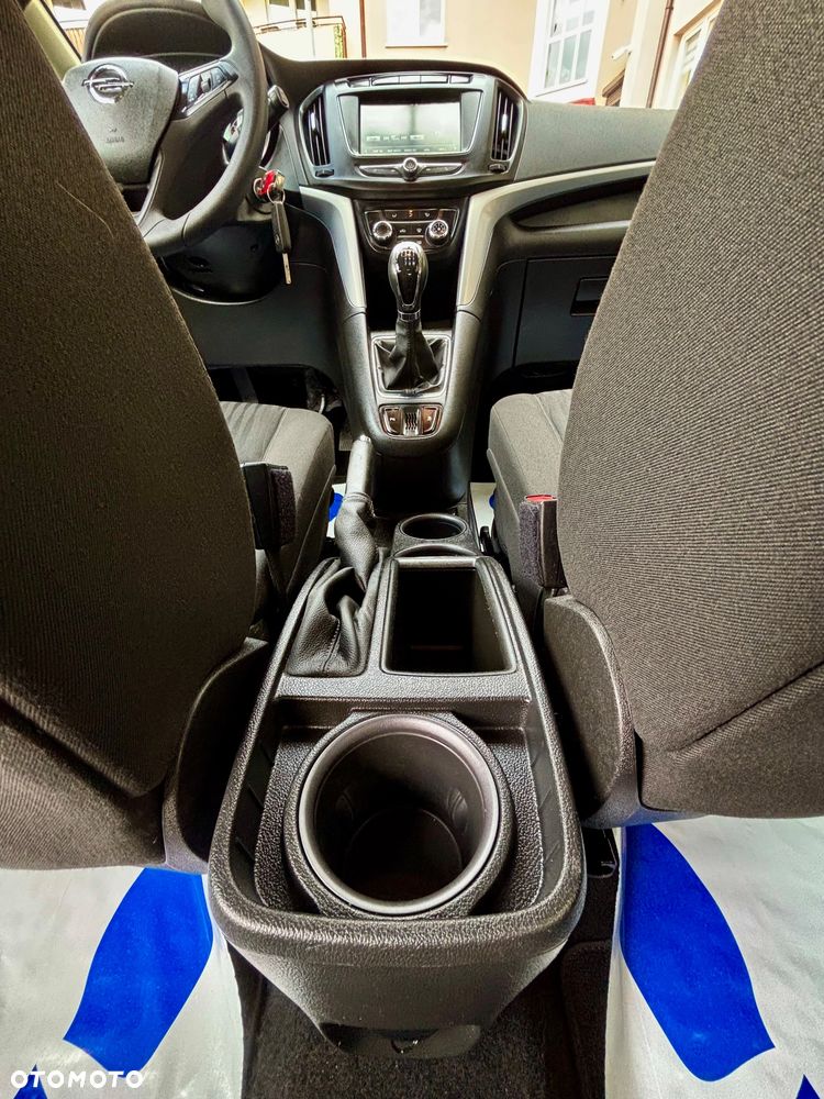 Opel Zafira - 34