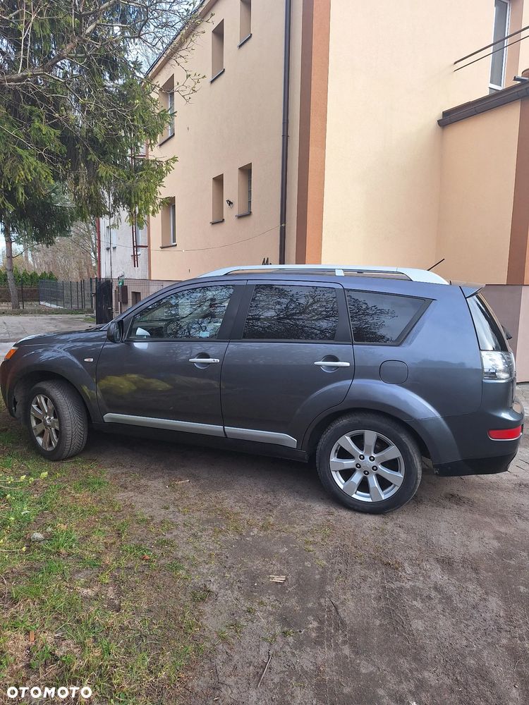 Mitsubishi Outlander 2.0 DID Invite SE - 4