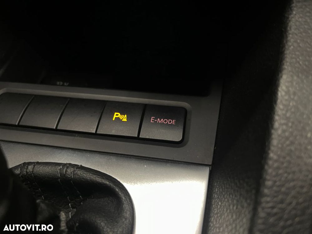 Volkswagen Jetta 1.4 TSI DSG Highline - 23