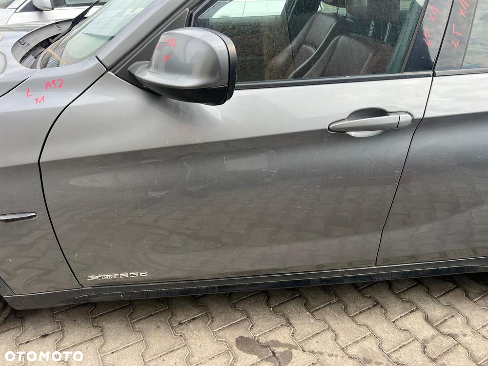 Drzwi a52 SPACEGRAU BMW x1 e84 lewa strona przód i tył pod kolor - 1