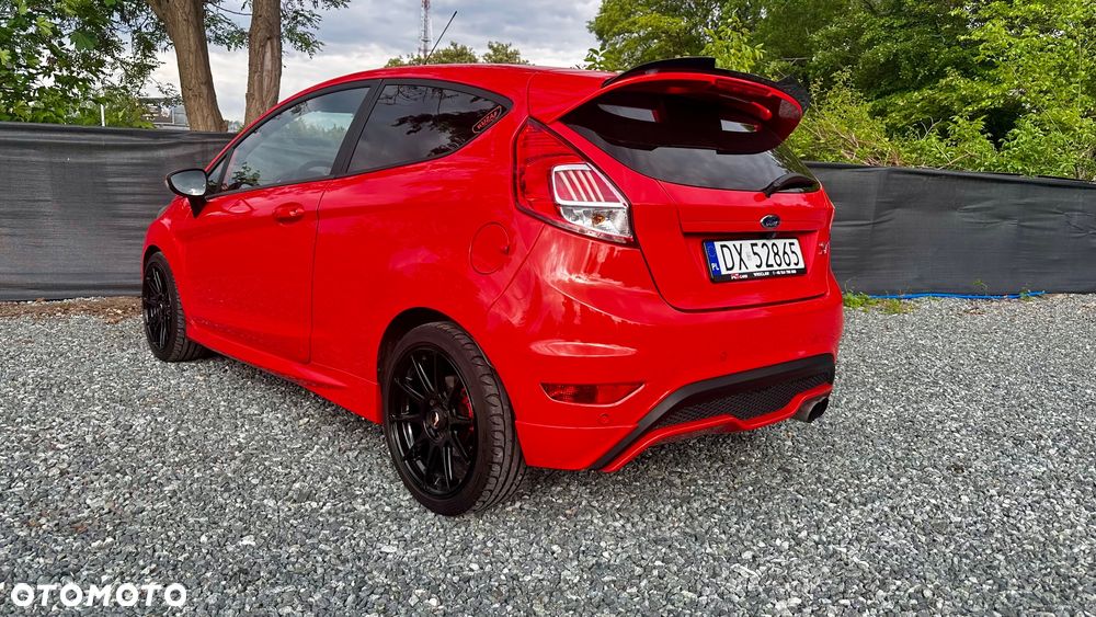 Ford Fiesta 1.6 EcoBoost mit Leder-Sport-Paket ST - 38
