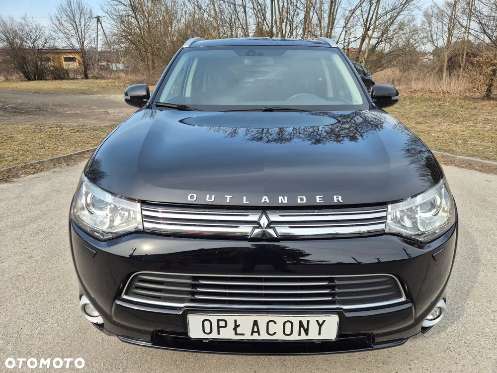 Mitsubishi Outlander - 12