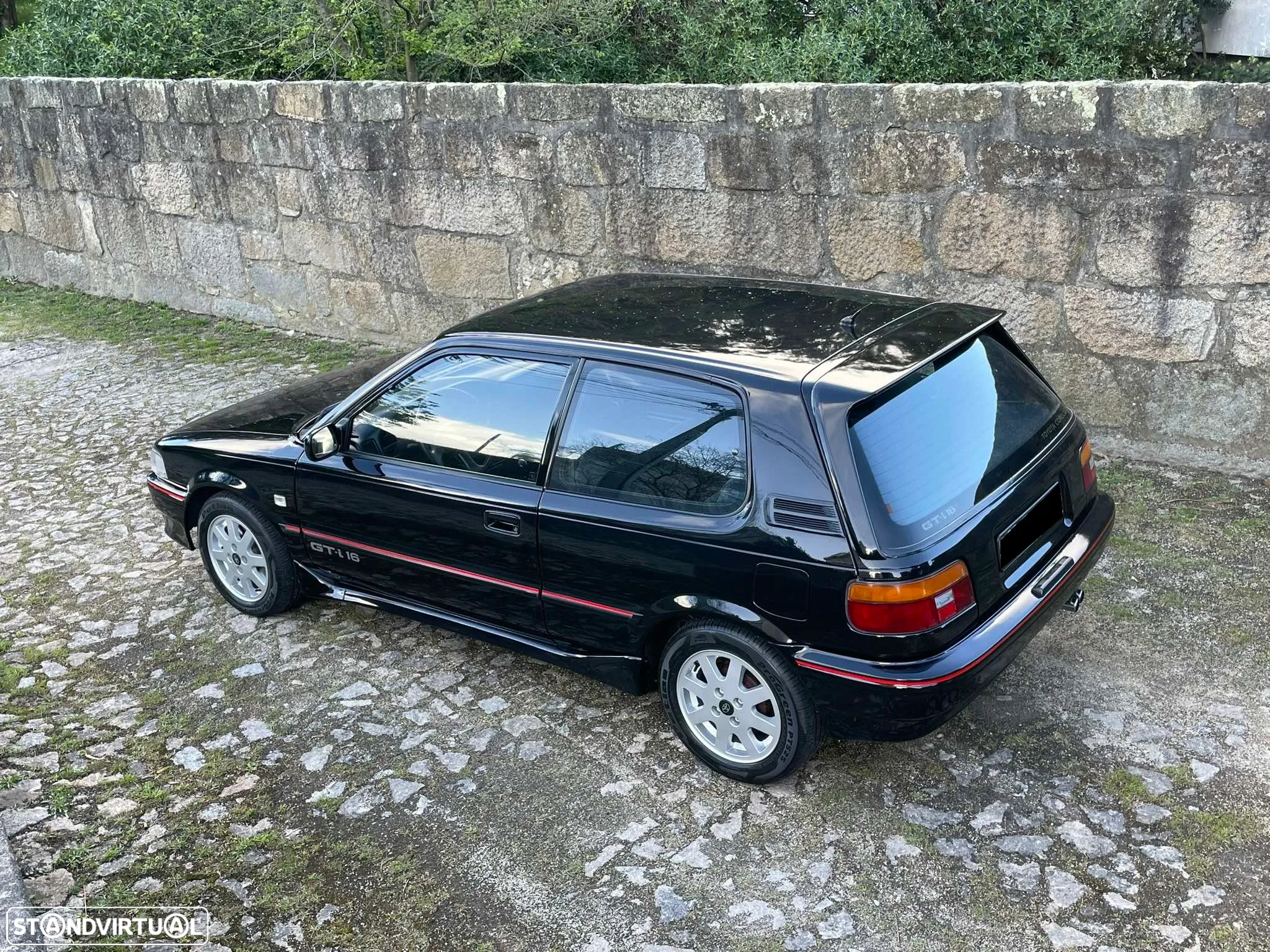 Toyota Corolla GT-i 16 - 7