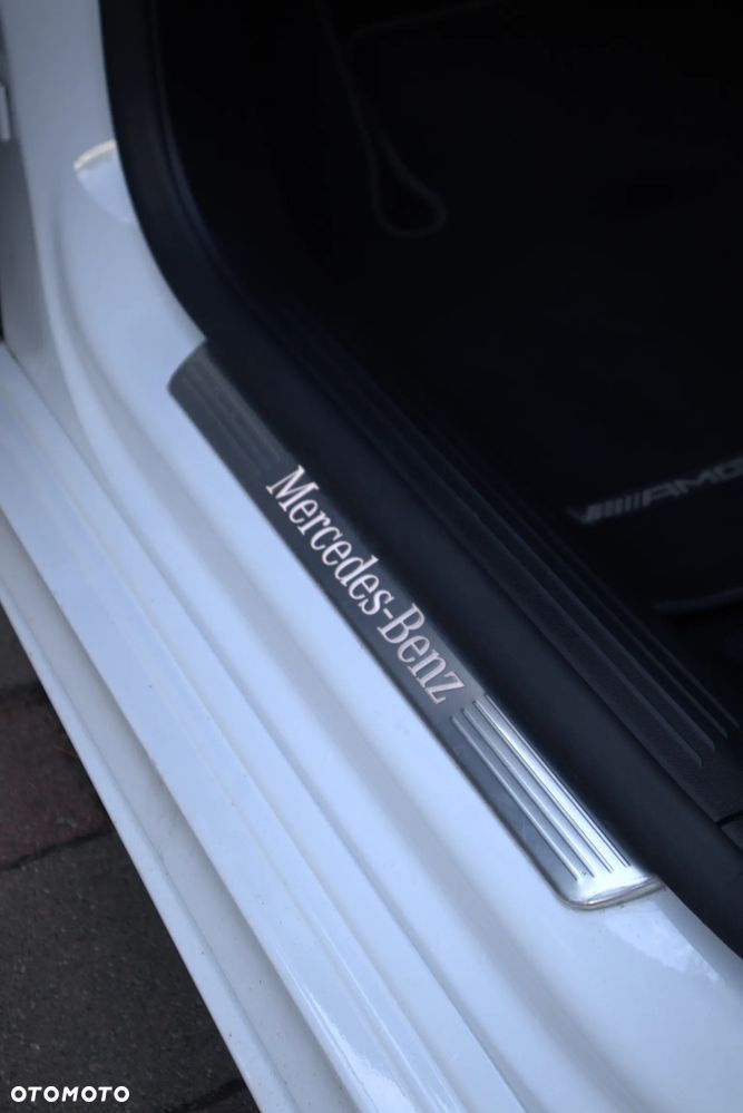 Mercedes-Benz CLA 200 AMG Line 7G-DCT - 15