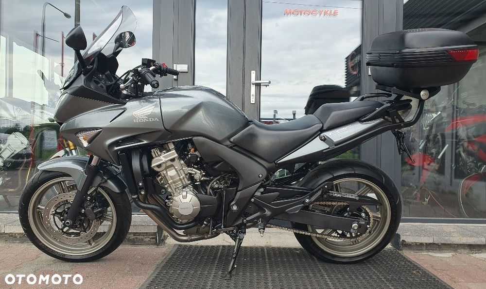 Honda CBF - 2