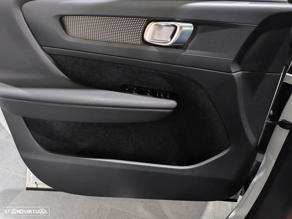 Volvo XC 40 T4 Recharge DKG Core - 10