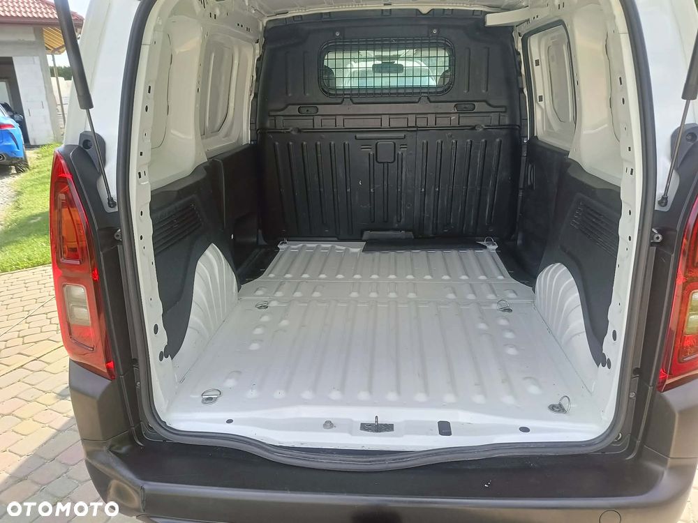 Opel COMBO - 25
