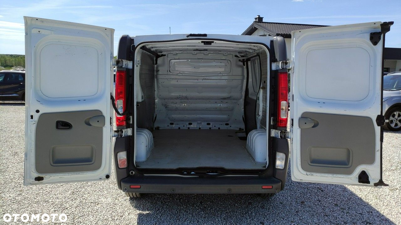 Opel Vivaro - 18