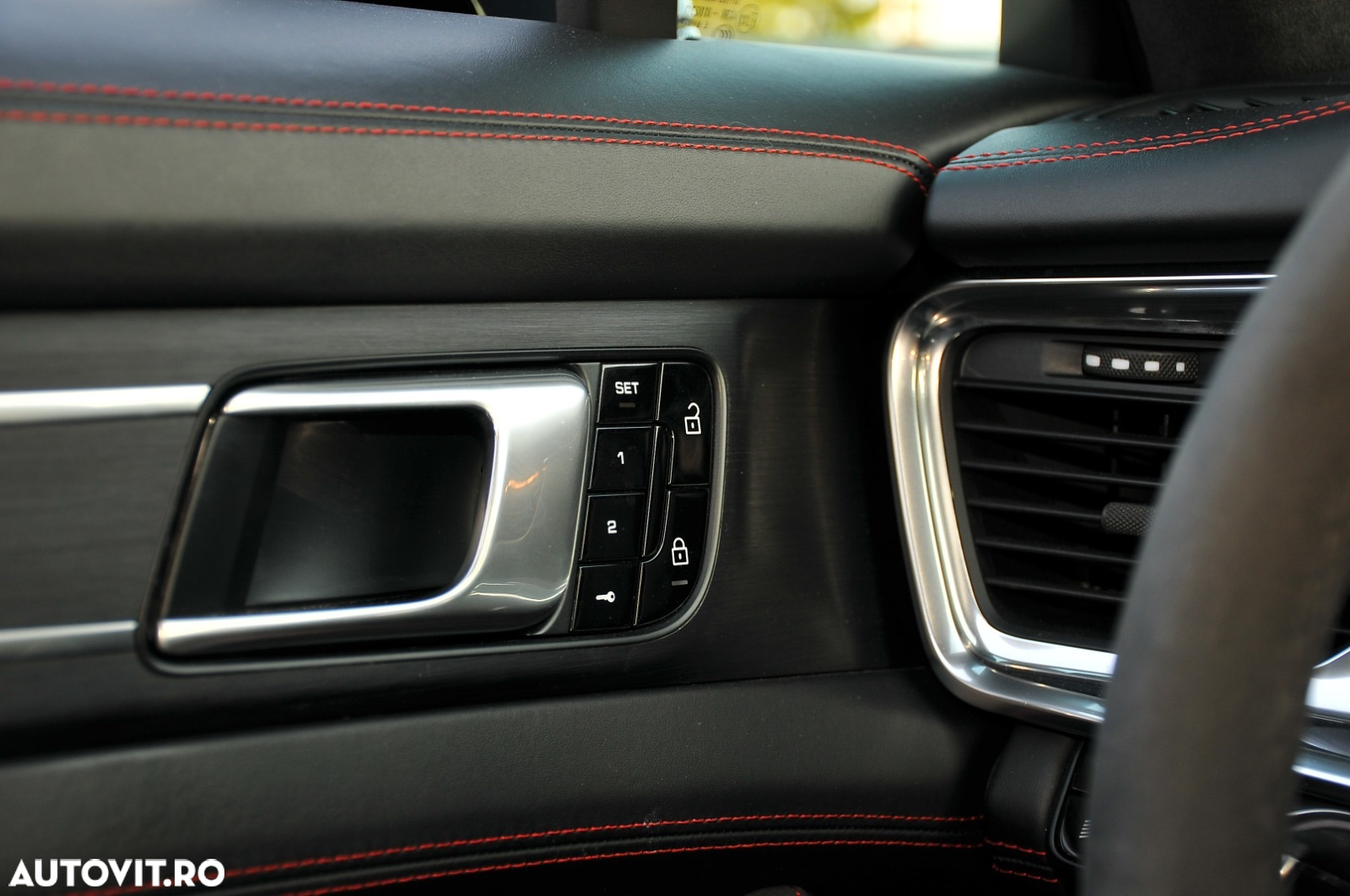 Porsche Panamera - 16