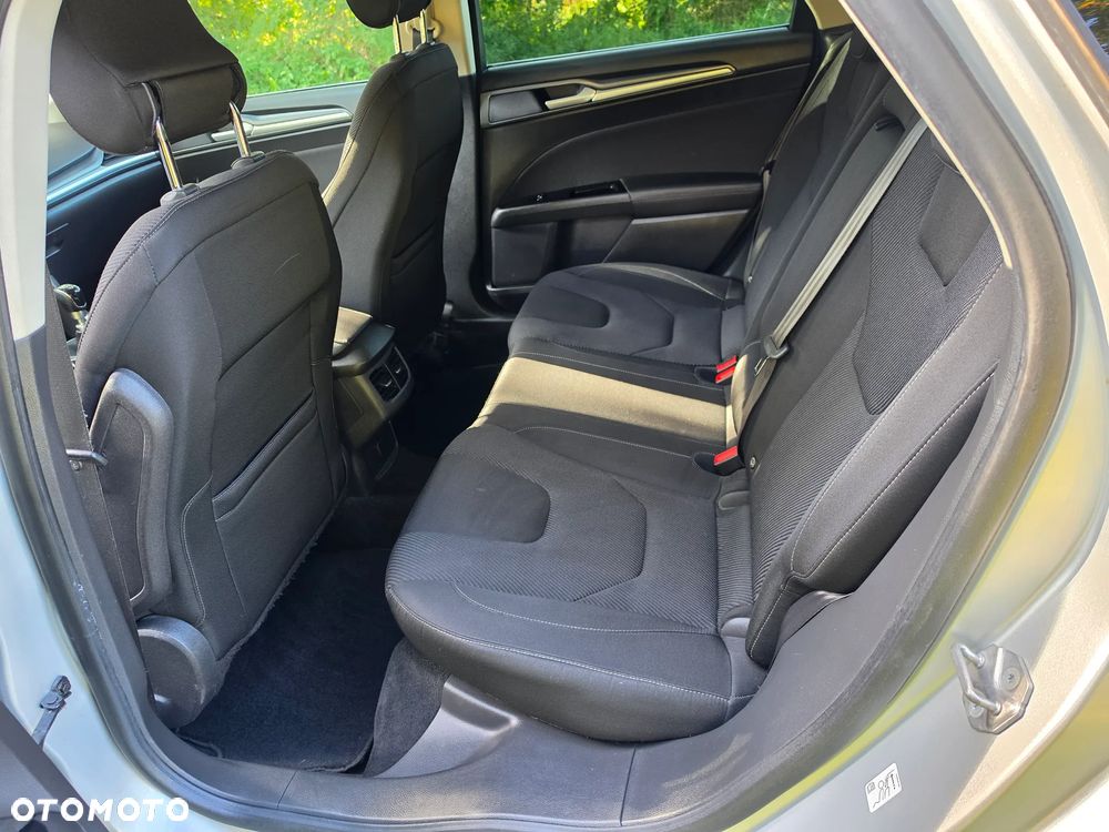 Ford Mondeo 2.0 TDCi Titanium - 22