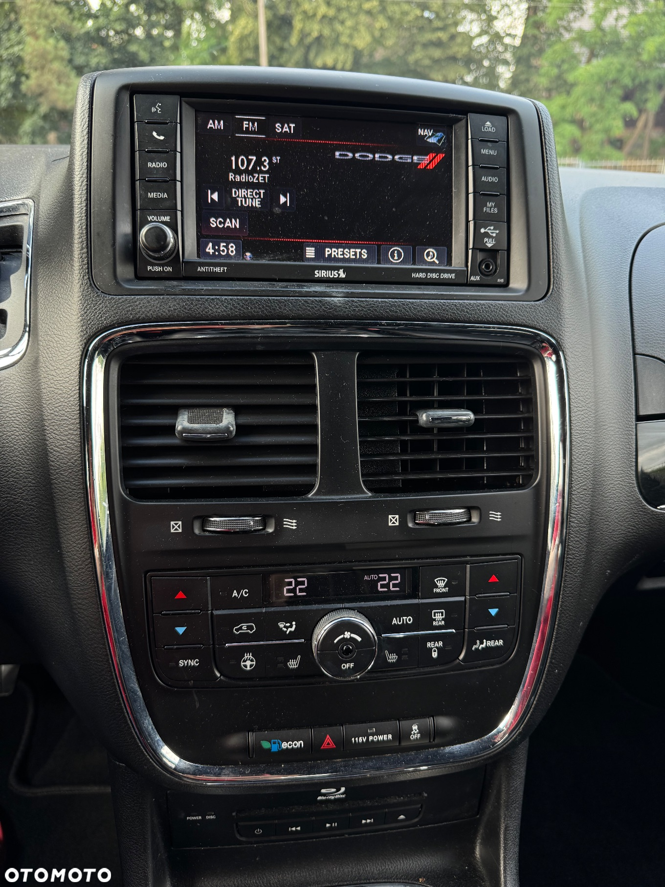 Dodge Grand Caravan - 15