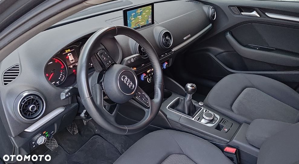 Audi A3 Sportback 1.6 TDI (clean diesel) Ambiente - 8