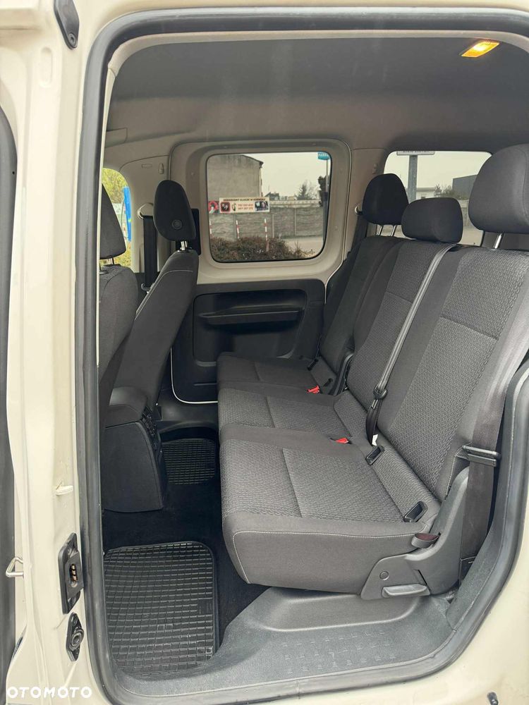 Volkswagen Caddy 2.0 TDI Comfortline - 25