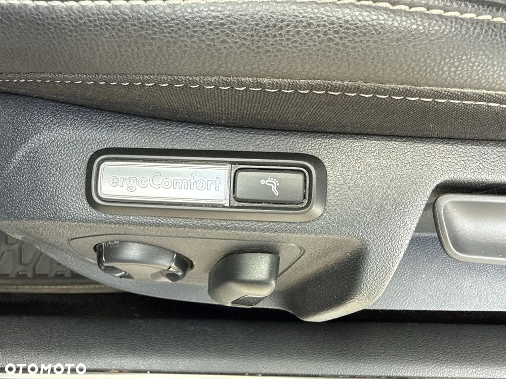 Volkswagen Arteon 2.0 TSI R-Line DSG - 16