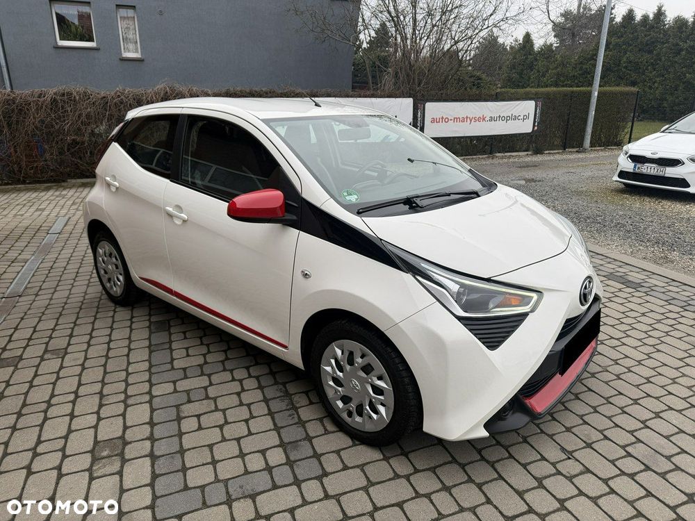 Toyota Aygo x-play - 5