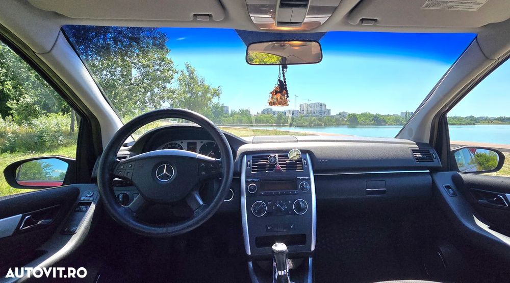 Mercedes-Benz B 200 CDI - 7