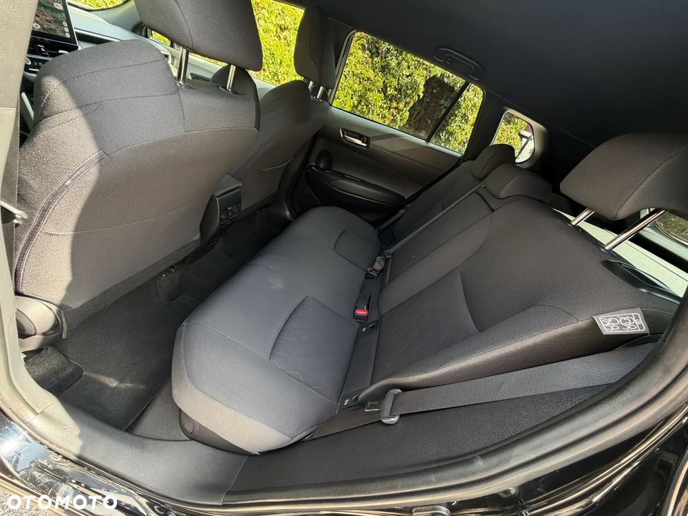 Toyota Corolla Cross 2.0 Hybrid Comfort - 33