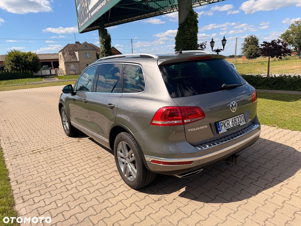 Volkswagen Touareg 3.0 V6 TDI SCR Blue Motion DPF Automatik Terrain Tech Executive Edition - 11