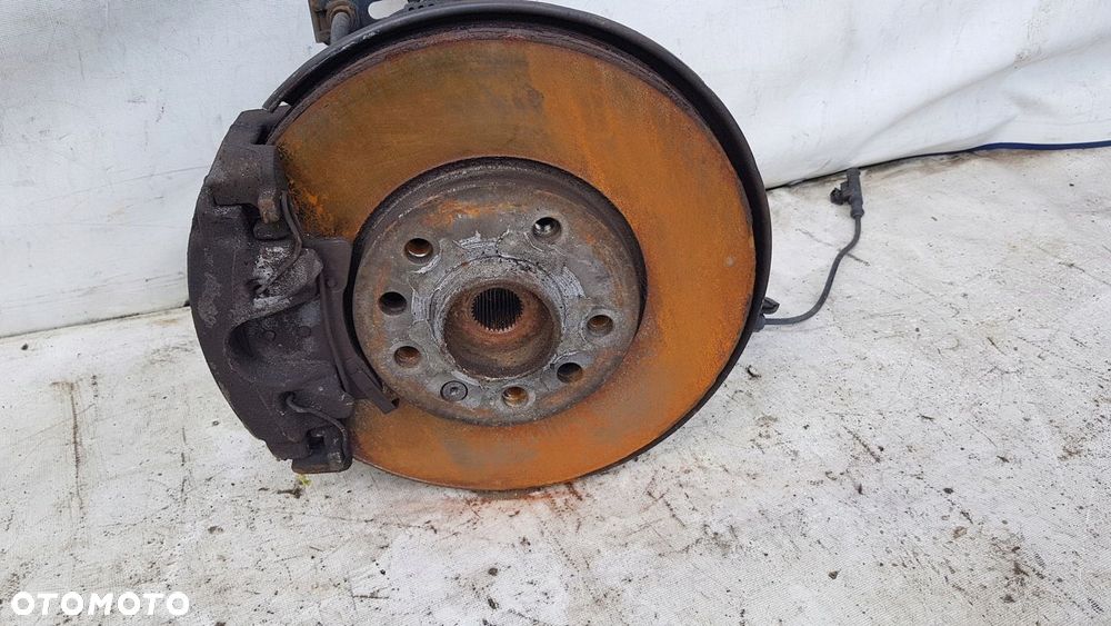 zwrotnica mcperson lewa Opel Meriva B 1.4 T - 3