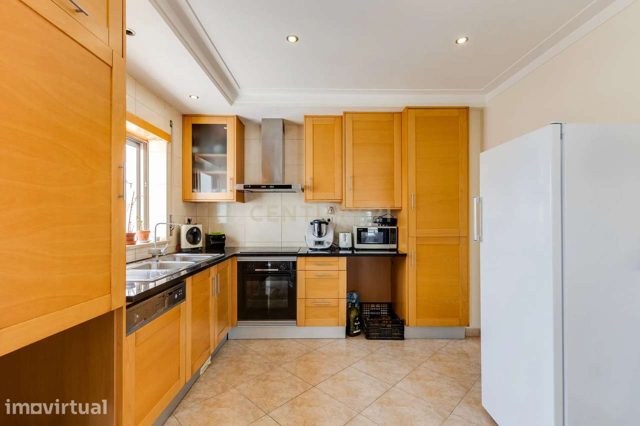 Apartamento T3 de Excelência com Terraço, Garagem Box, no Louriçal - P - Grande imagem: 3/42