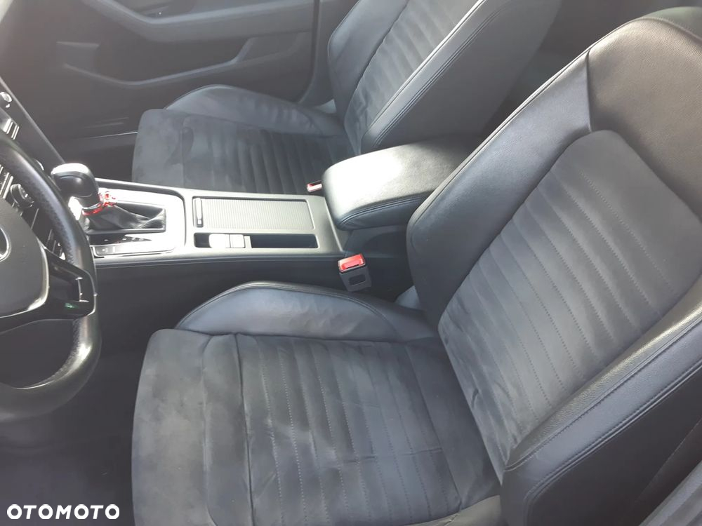Volkswagen Passat - 18