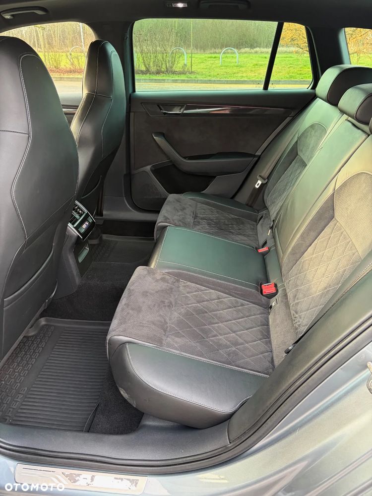 Skoda Superb 1.8 TSI Sportline DSG - 14