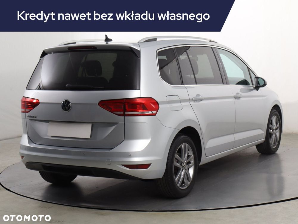 Volkswagen Touran - 6