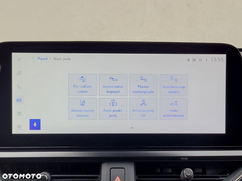 Lexus UX 300h F Sport Design - 23