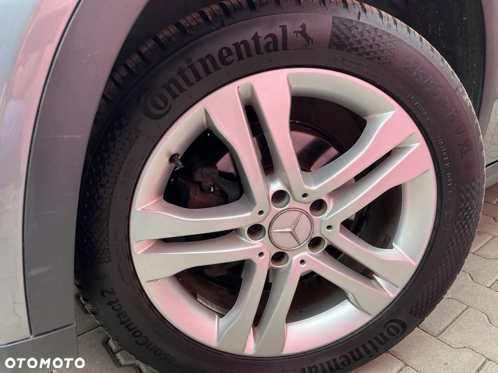Mercedes-Benz GLA 200 7G-DCT UrbanStyle Edition - 17