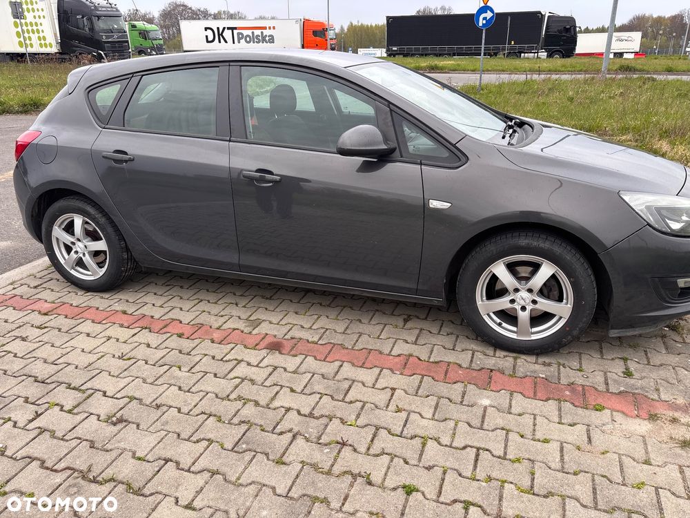 Opel Astra 1.6 Essentia - 20