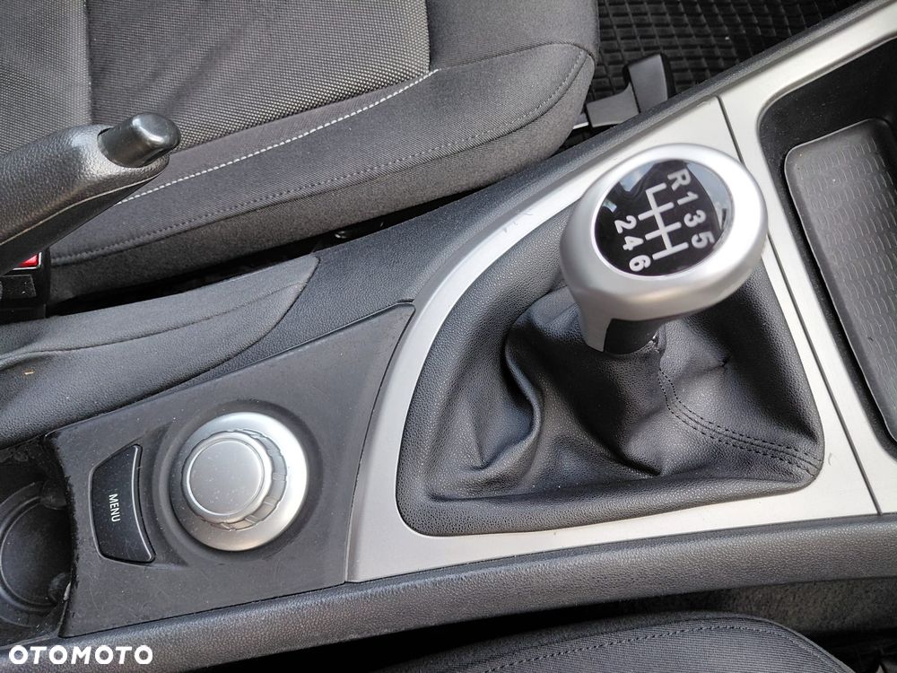 BMW Seria 1 - 18