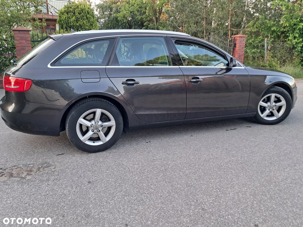Audi A4 Avant 2.0 TDI DPF Attraction - 4