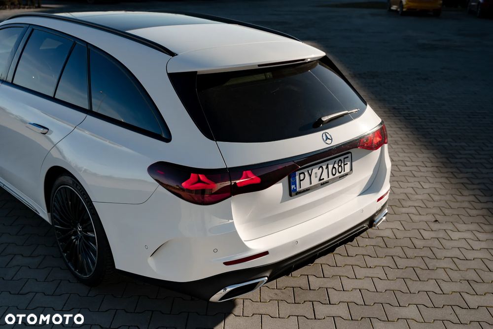 Mercedes-Benz Klasa E 220 d mHEV AMG 9G-Tronic - 19