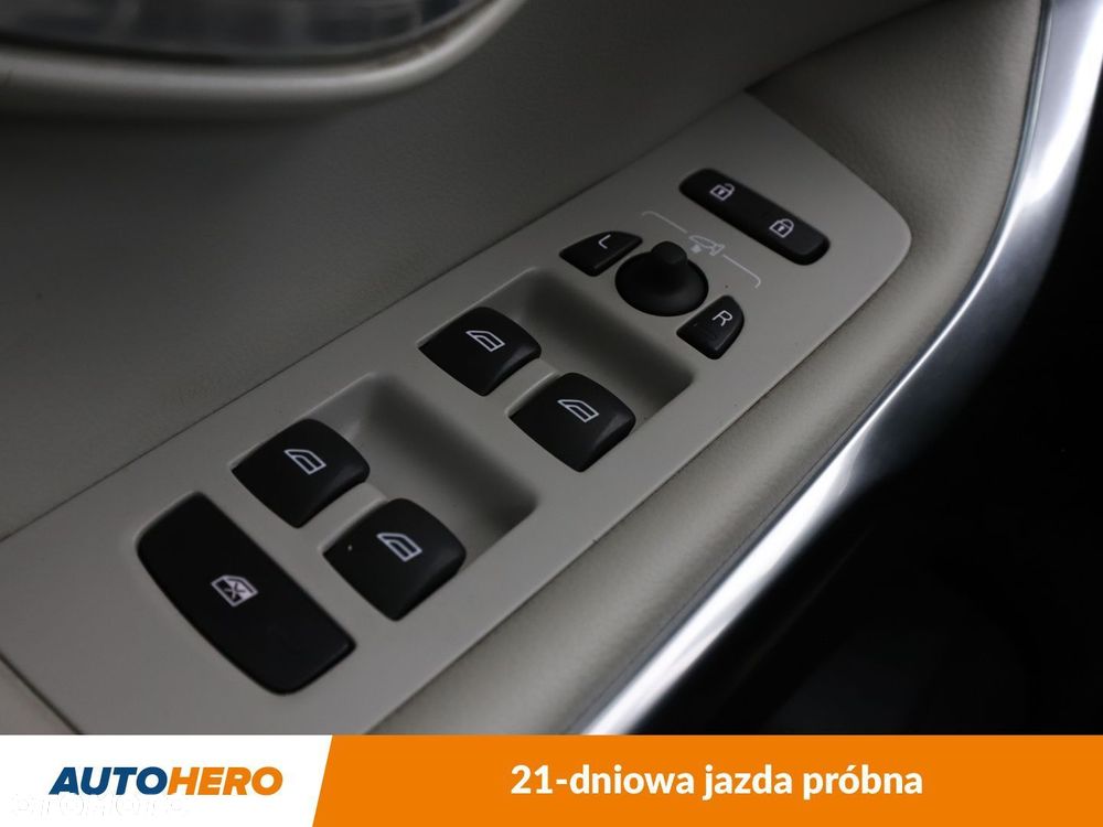 Volvo V40 - 27