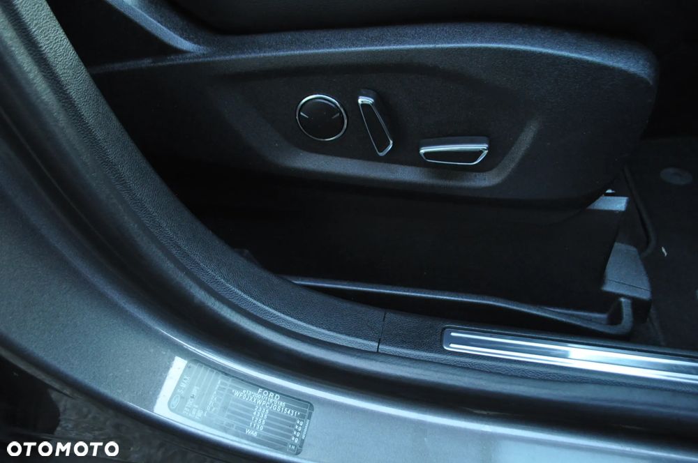 Ford S-Max 2.0 TDCi Titanium - 3