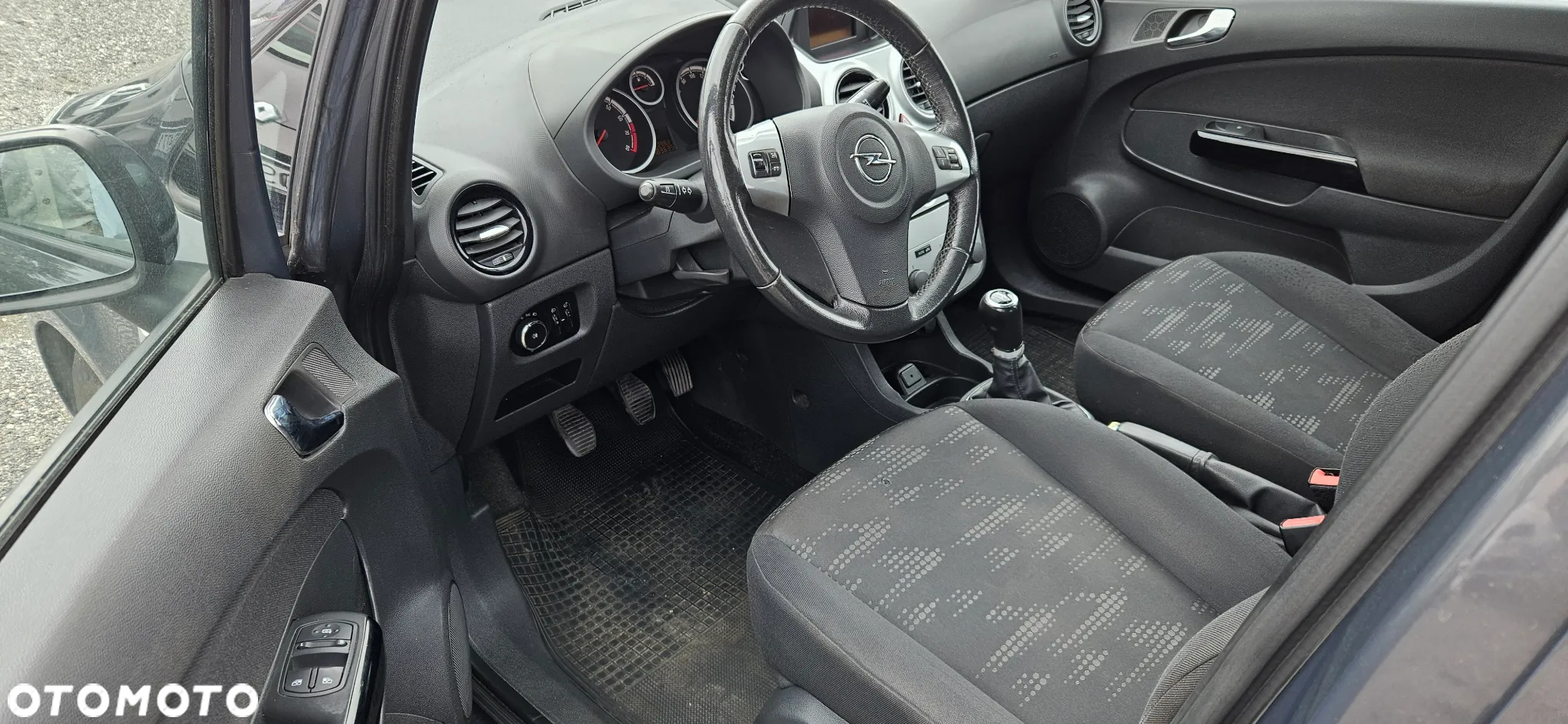 Opel Corsa 1.2 16V Color Edition - 8