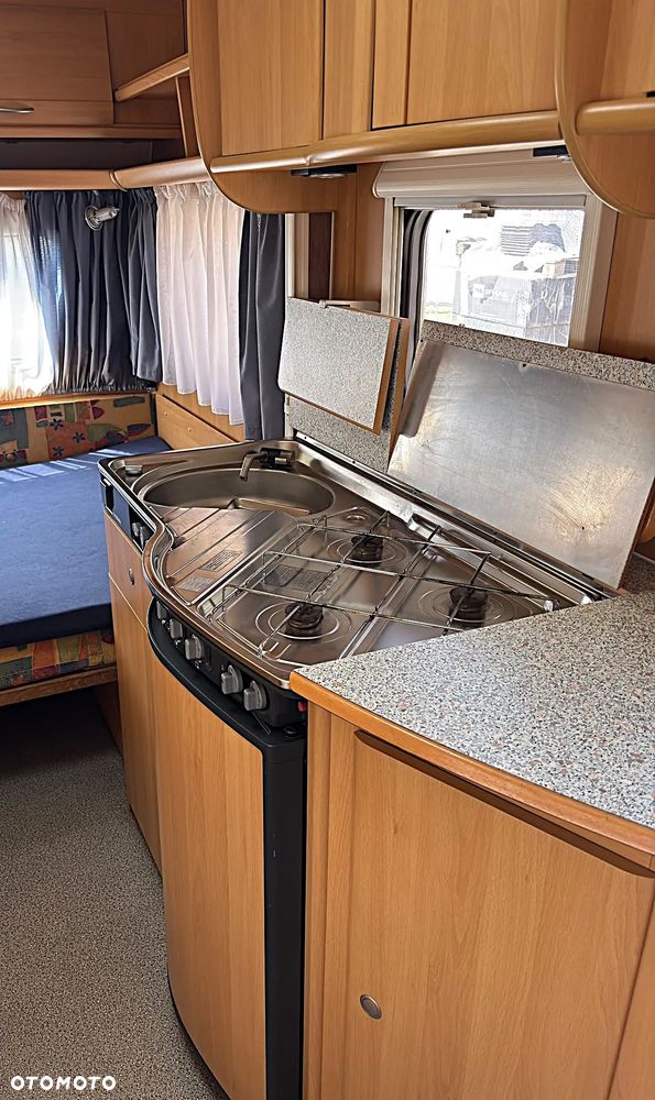 Dethleffs Camper 430 - 8