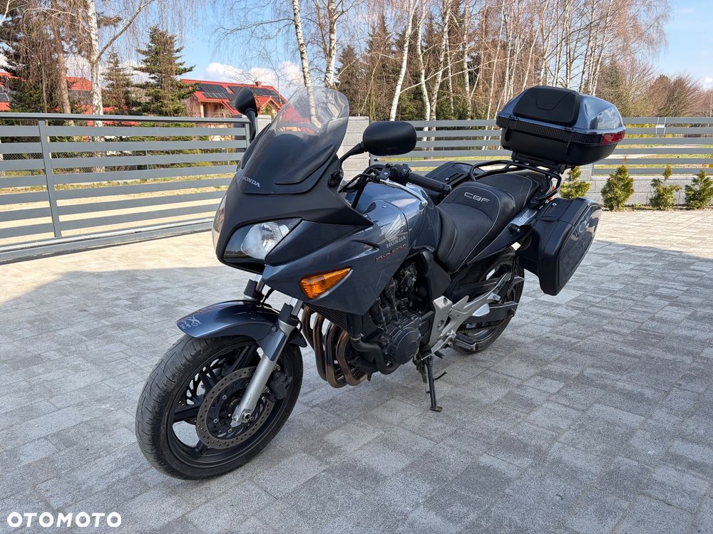 Honda CBF - 22