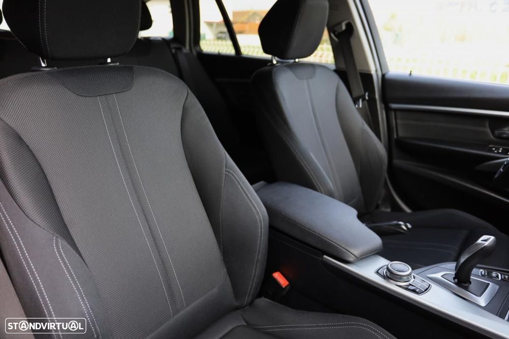 BMW 318 d Line Sport Auto - 15