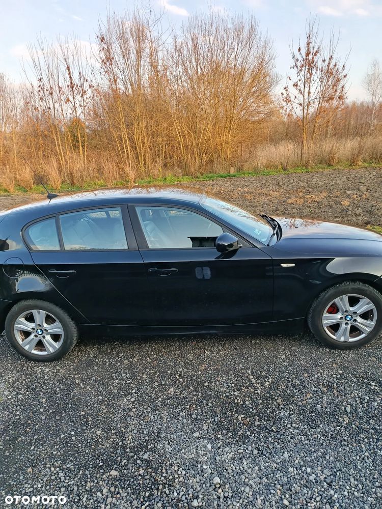 BMW Seria 1 120d - 6