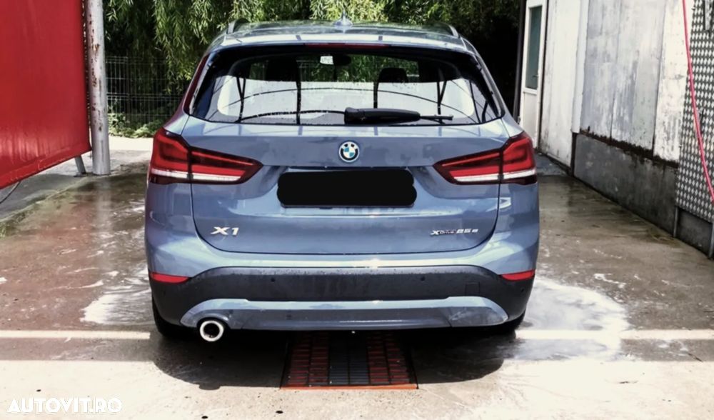 BMW X1 xDrive25e AT PHEV - 8