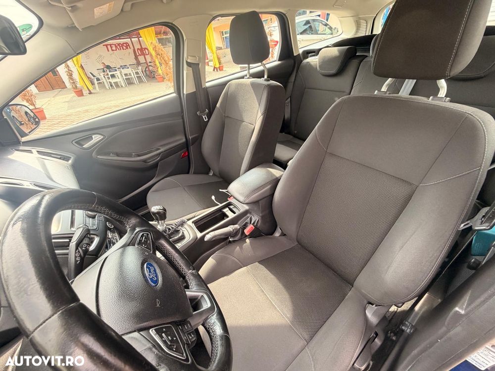 Ford Focus 1.5 TDCi Trend - 9