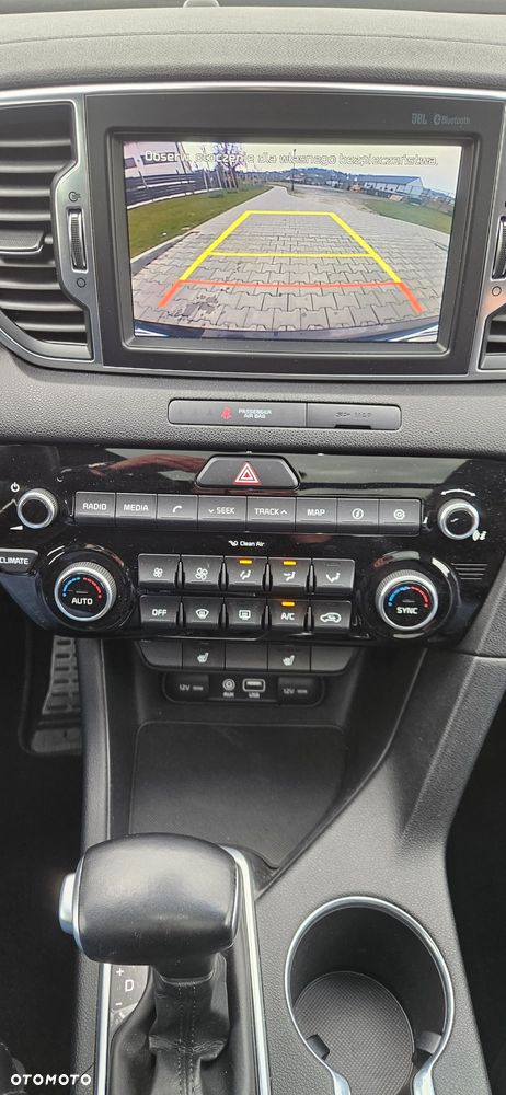 Kia Sportage 2.0 CRDI AWD Dream-Team Edition - 28